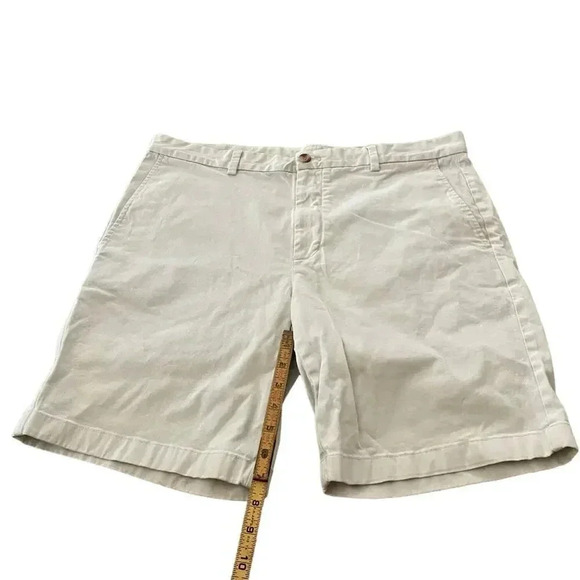 Vineyard Vines Tan Chino Shorts Size 36 - Picture 1 of 6